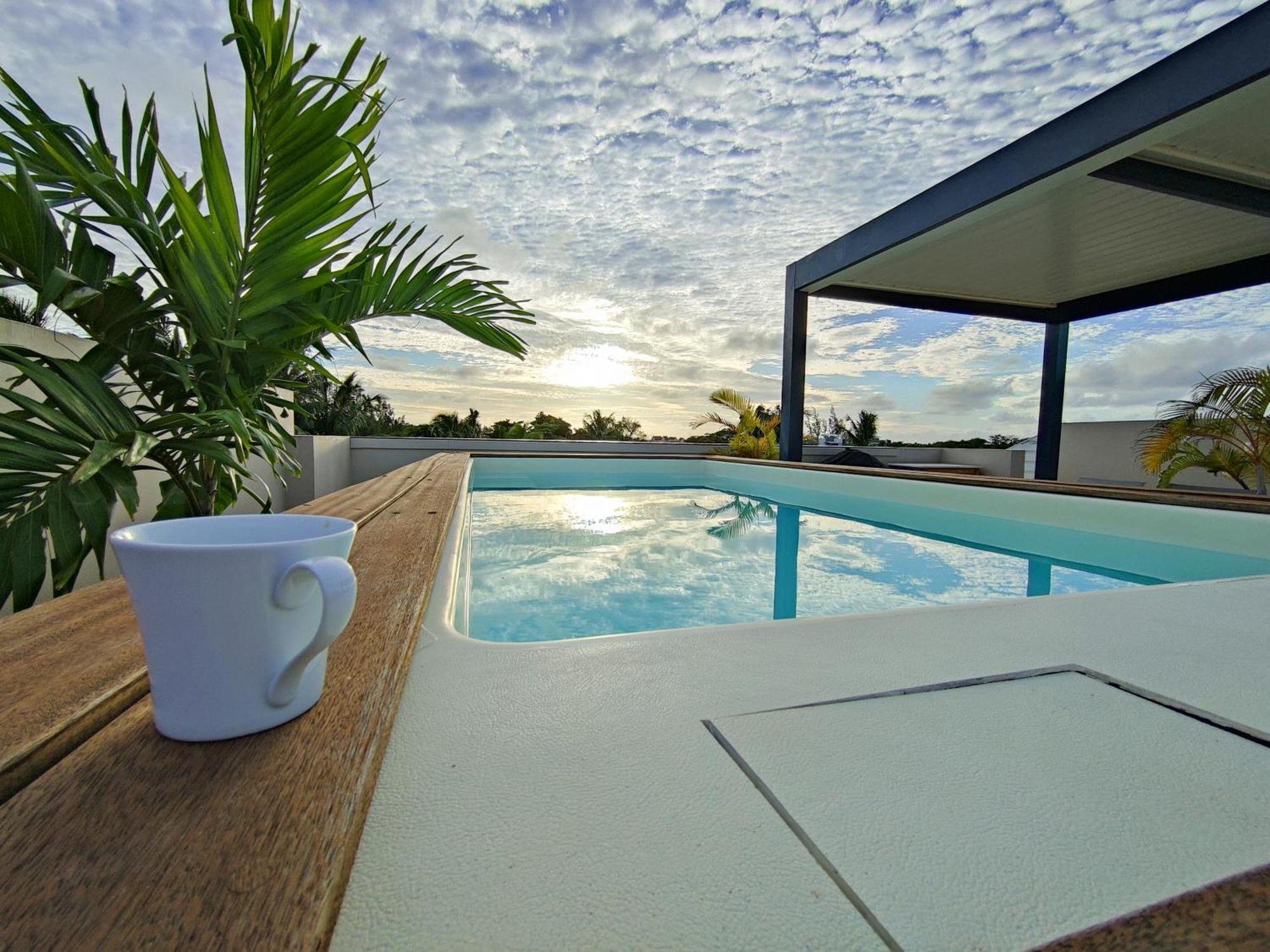 Villa Eden-2 Bedrooms With Private Rooftop Terrace & Pool, Access To Private Beachclub, Ki Residences, Pereybere - Managed By Ksn Grand-Baie Kültér fotó
